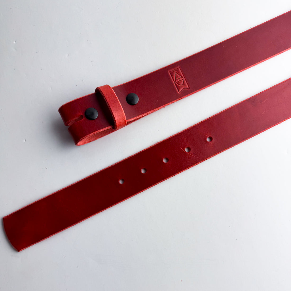 Custom Collection | Leather Belt Bar