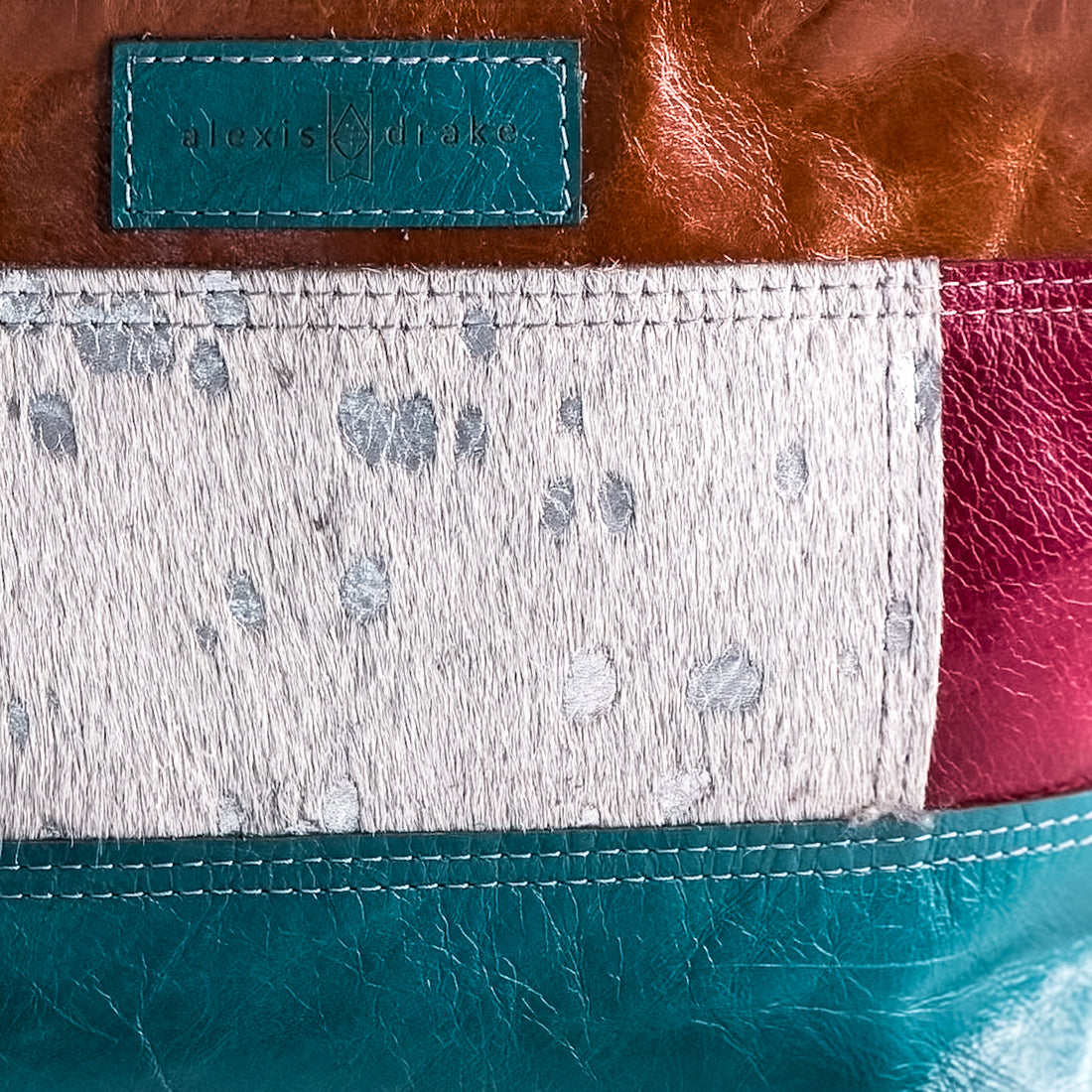 Common Thread Tourist Crossbody No. 3