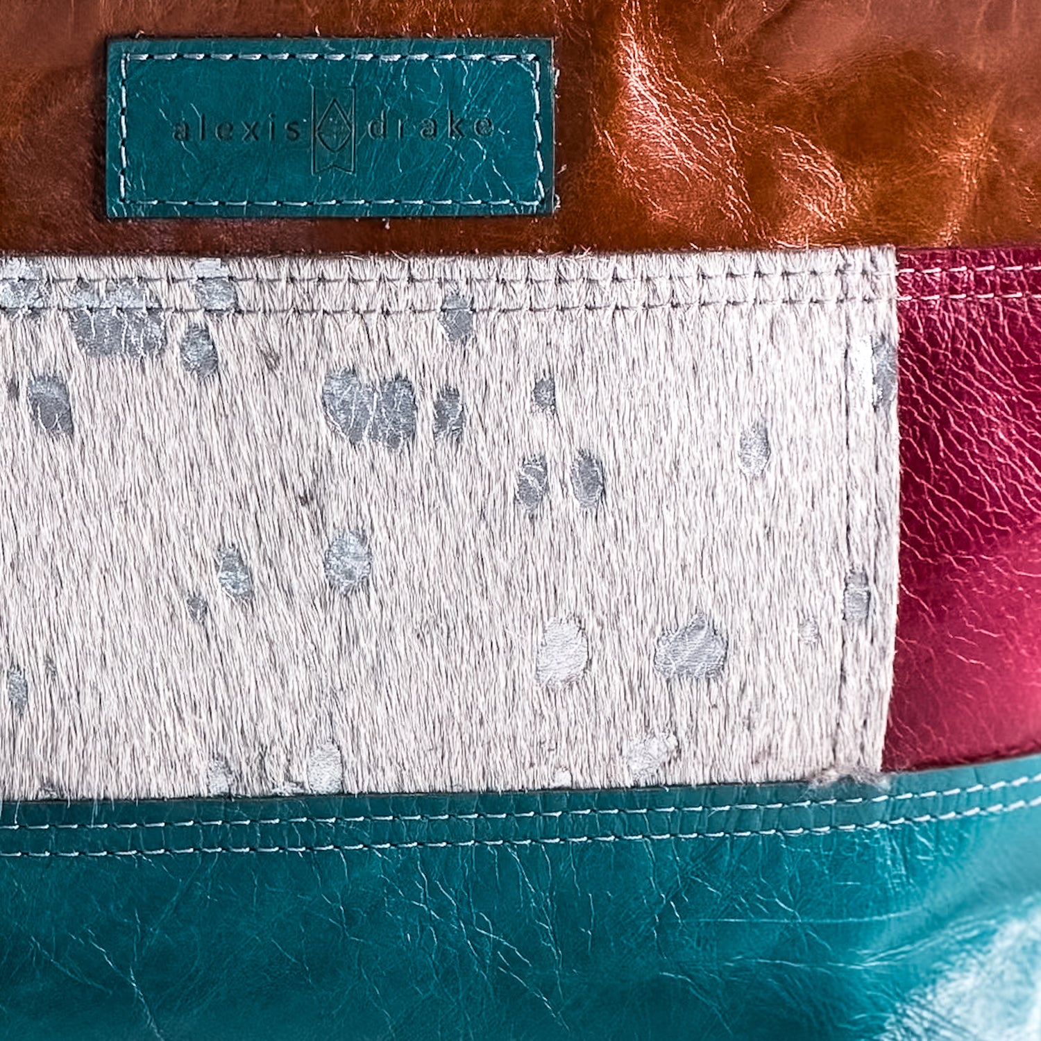 Common Thread Tourist Crossbody No. 3