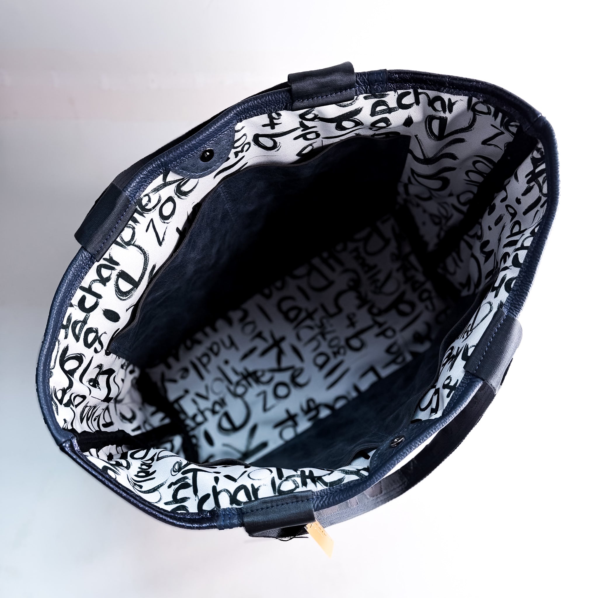 Common Thread Getaway Tote No. 1