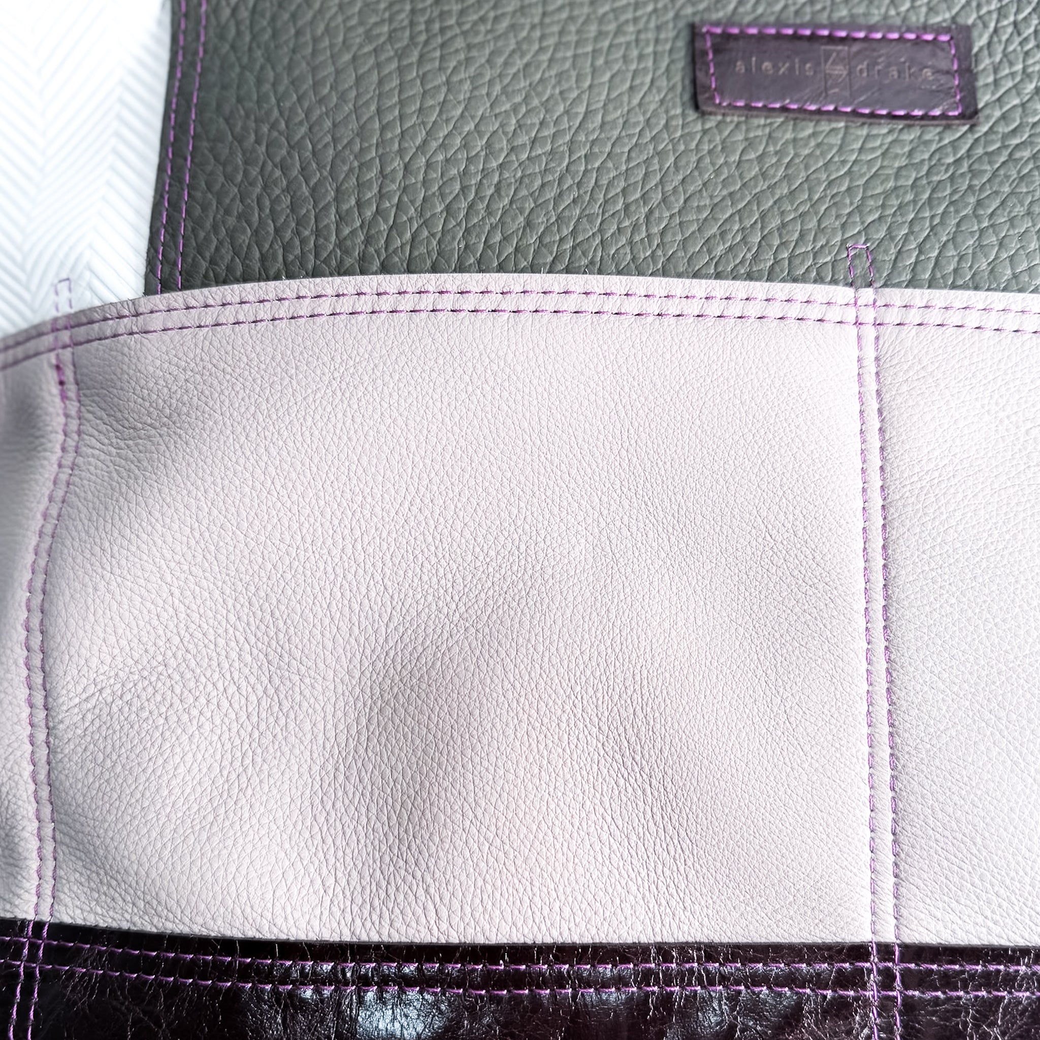 Common Thread Getaway Tote No. 3
