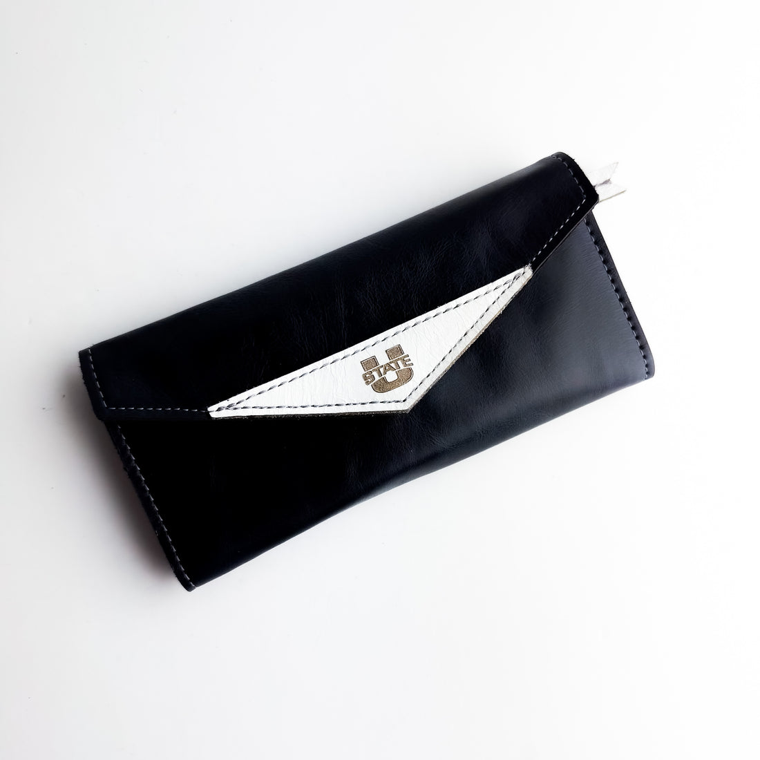 Utah State University Collection | Genevieve Wallet | Navy