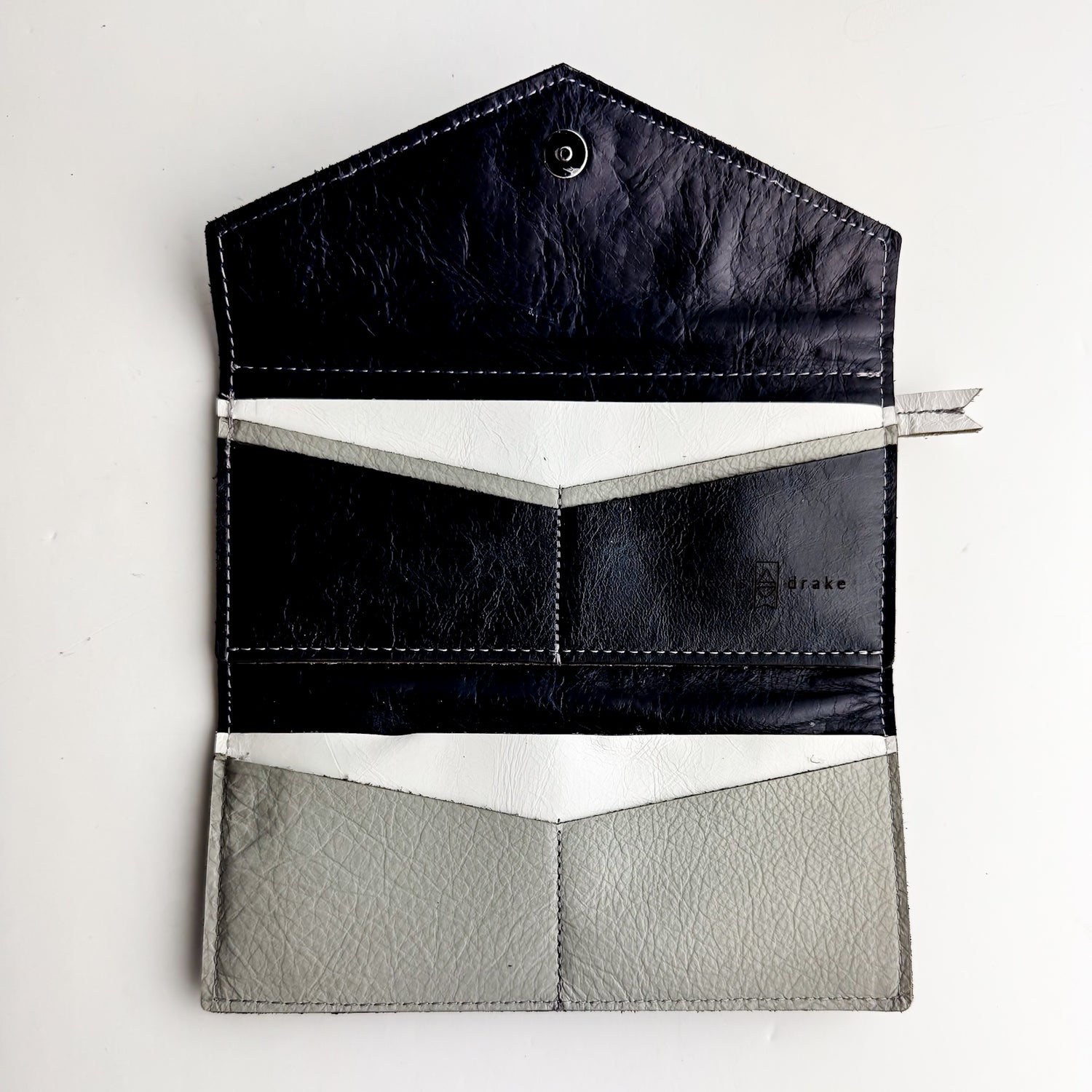 Utah State University Collection | Genevieve Wallet | Navy