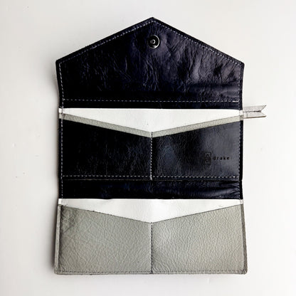 Utah State University Collection | Genevieve Wallet | Navy