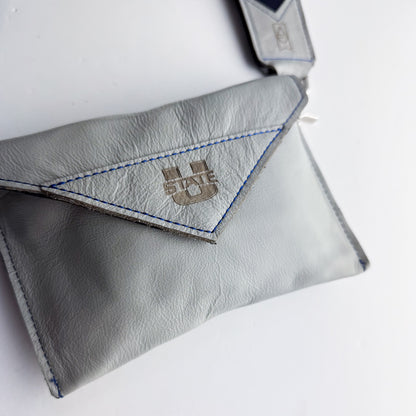 Utah State University Collection | Envelope Crossbody | Gray