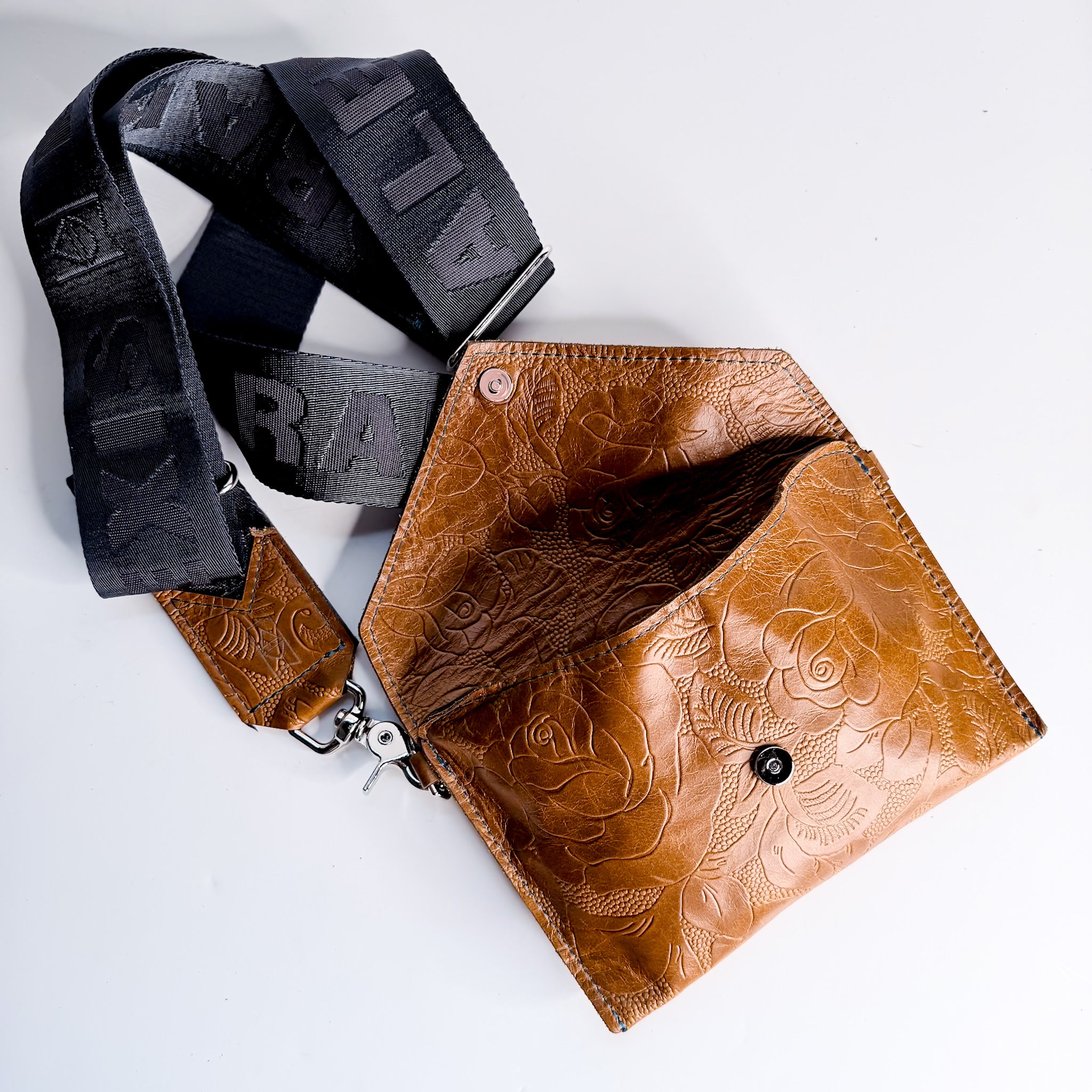 Vintage Cowgirl Collection | Envelope Cellphone Crossbody | Golden Rose Embossed