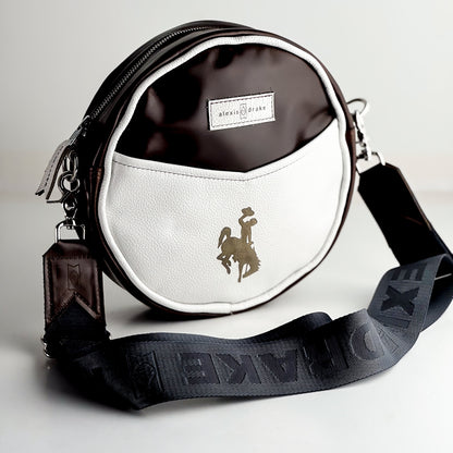 Steamboat Collection | Flicka Crossbody | Rocky + White Pebble