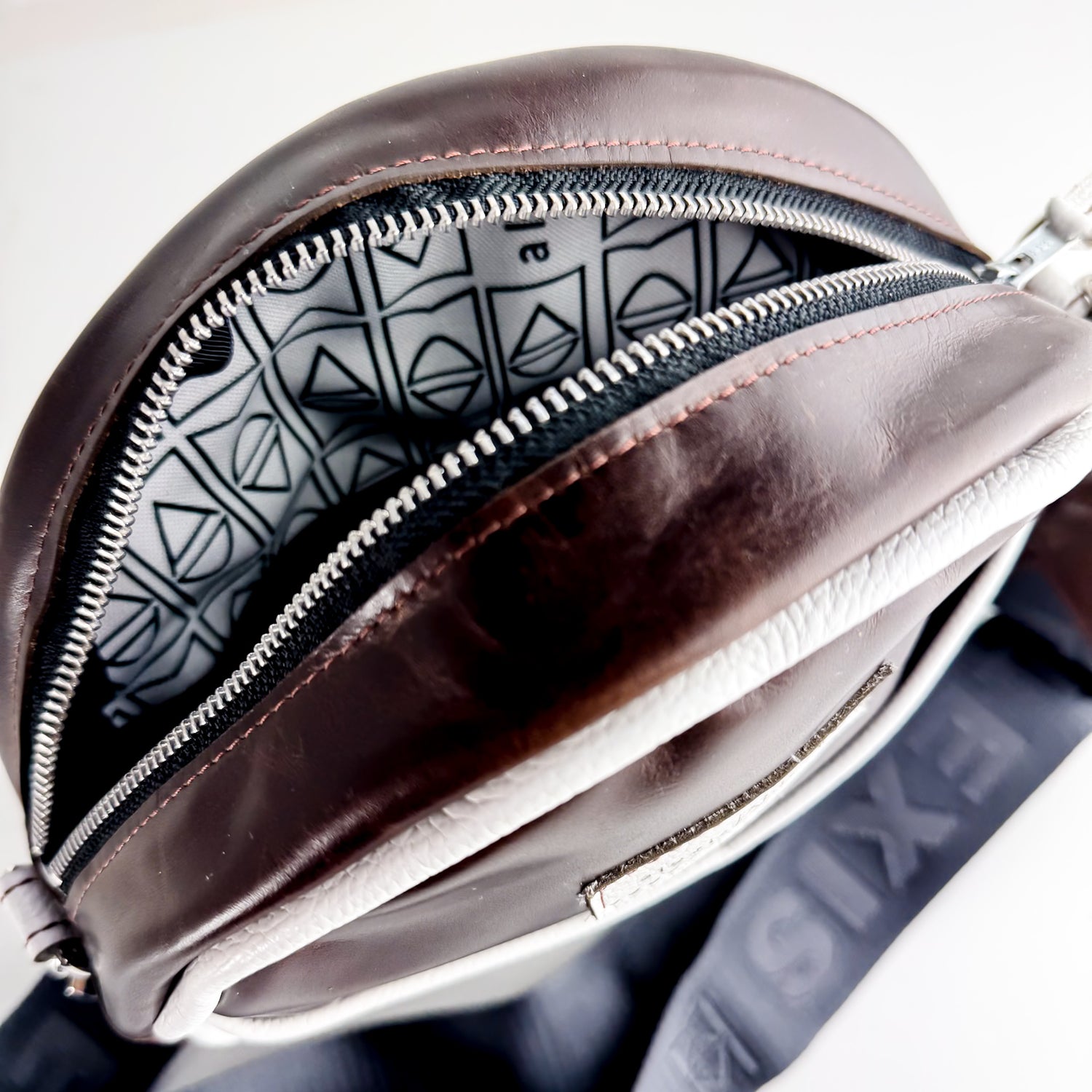 Steamboat Collection | Flicka Crossbody | Rocky + White Pebble