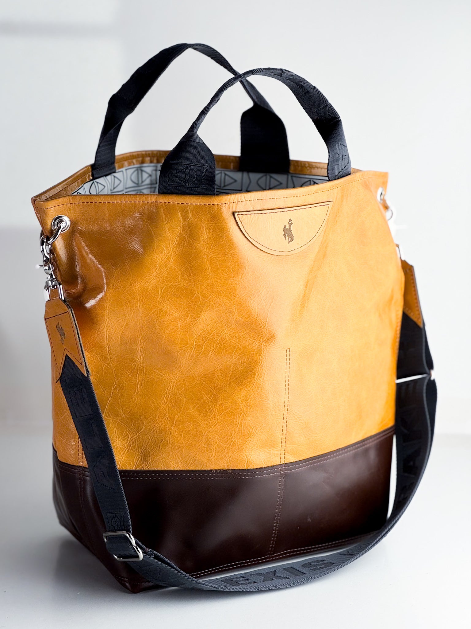 Steamboat Collection | Lexington Shoulder Tote | Butter + Rocky