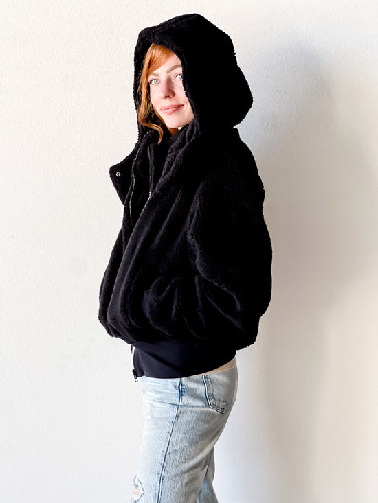Fall Capsule Collection | Ribbed Sherpa Jacket | Black