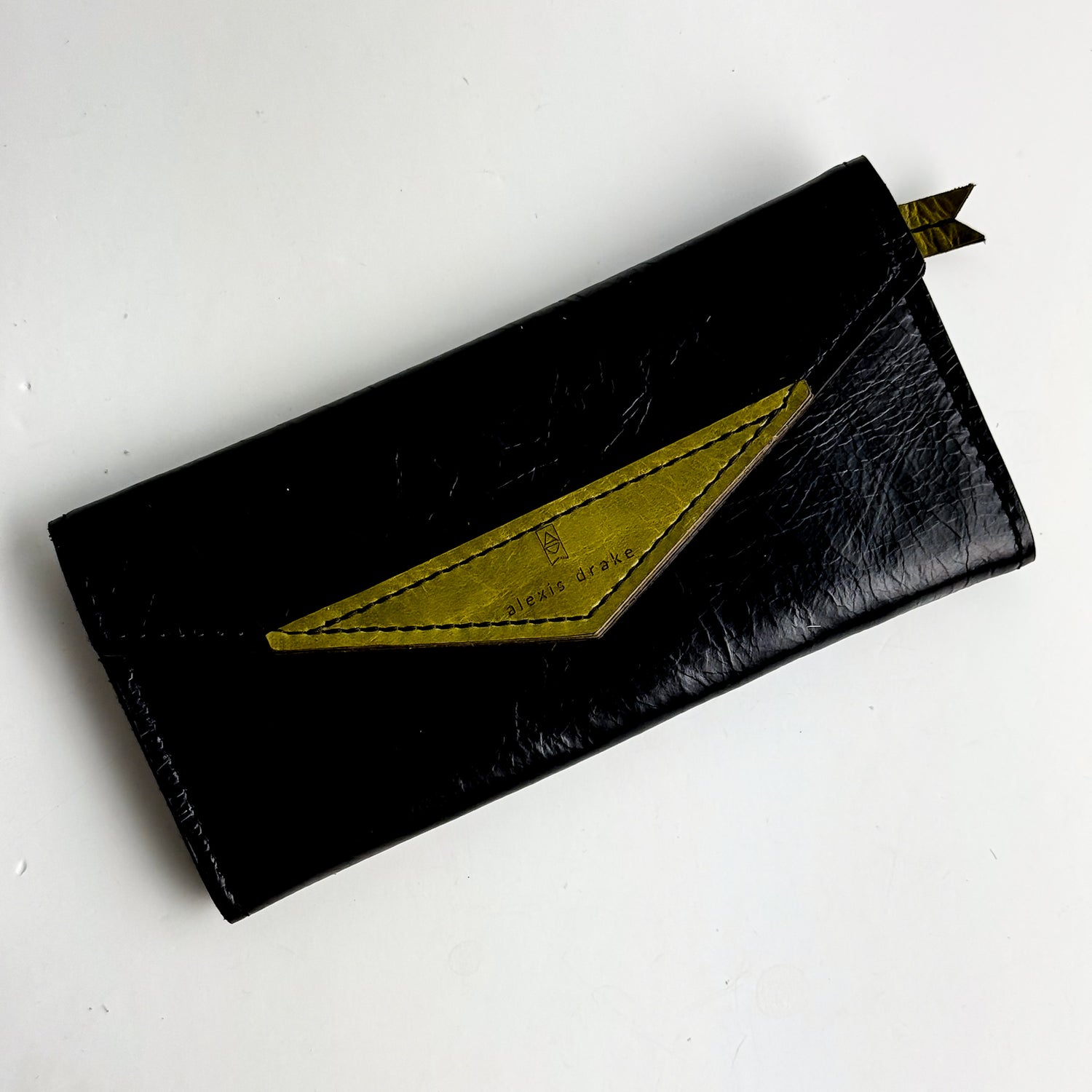 Urban Edge Collection | Genevieve Wallet | Iron Ore