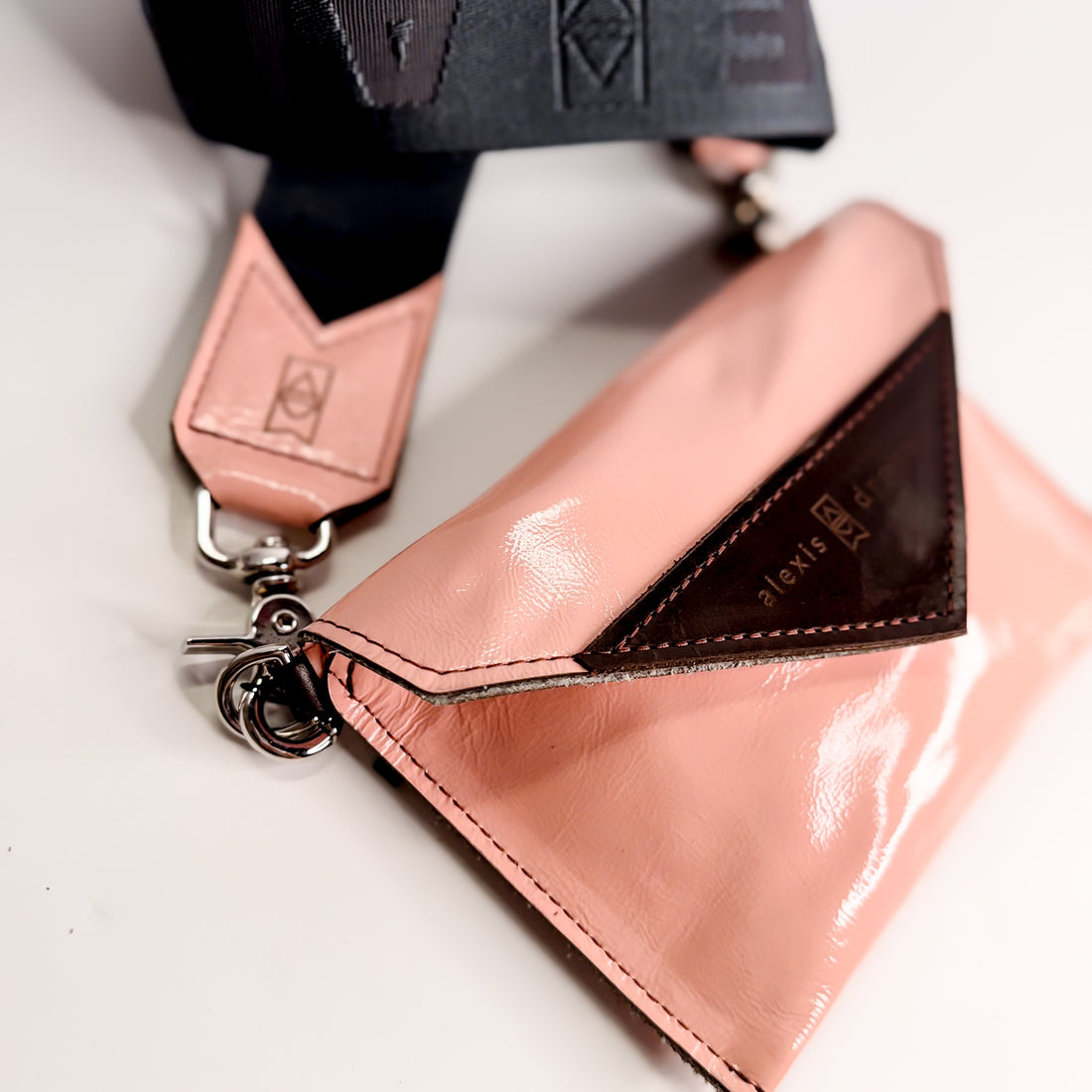 Rodeo Collection | Envelope Cellphone Crossbody | Glossy Pink