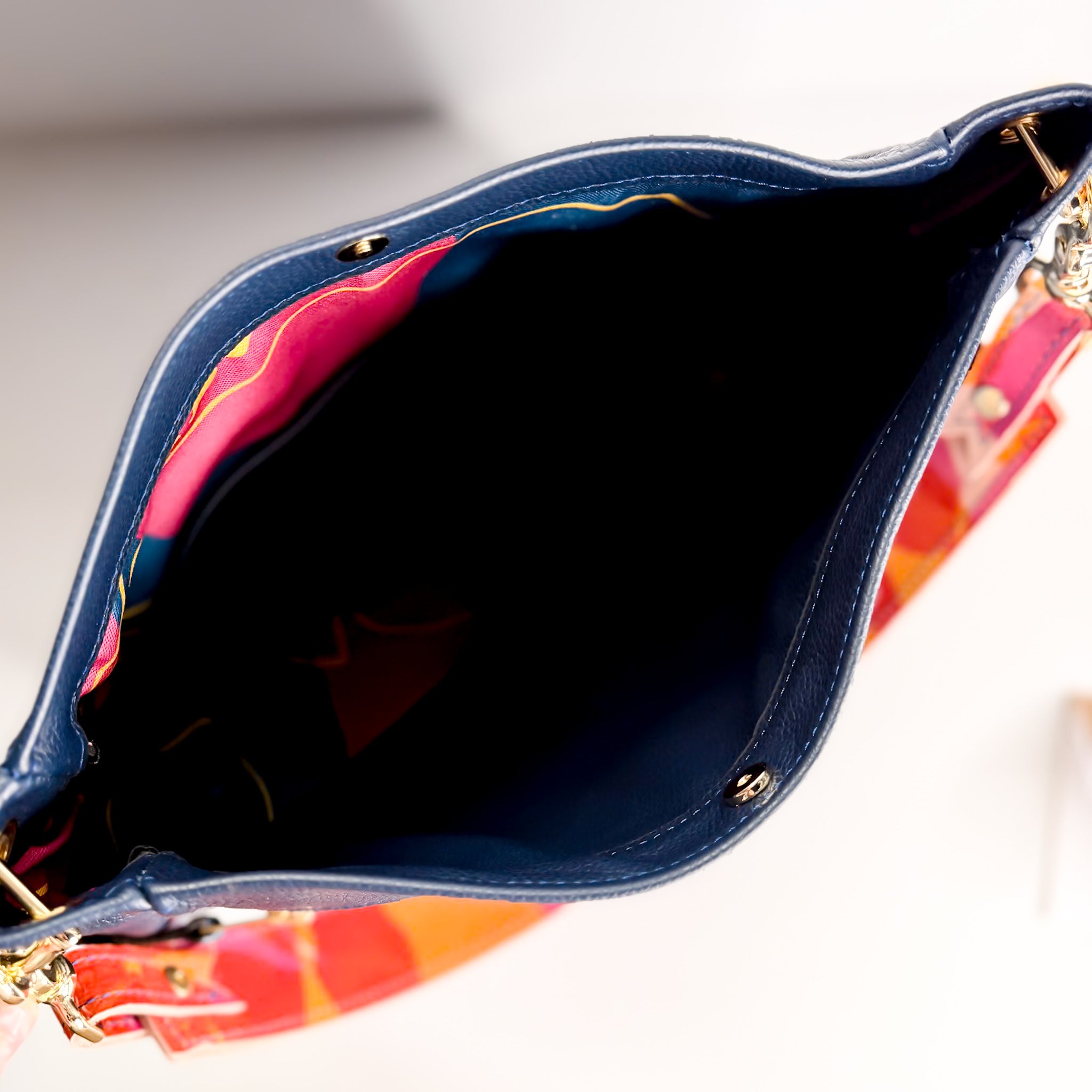 Color Theory Collection | Esther Shoulder Tote | Midnight Navy