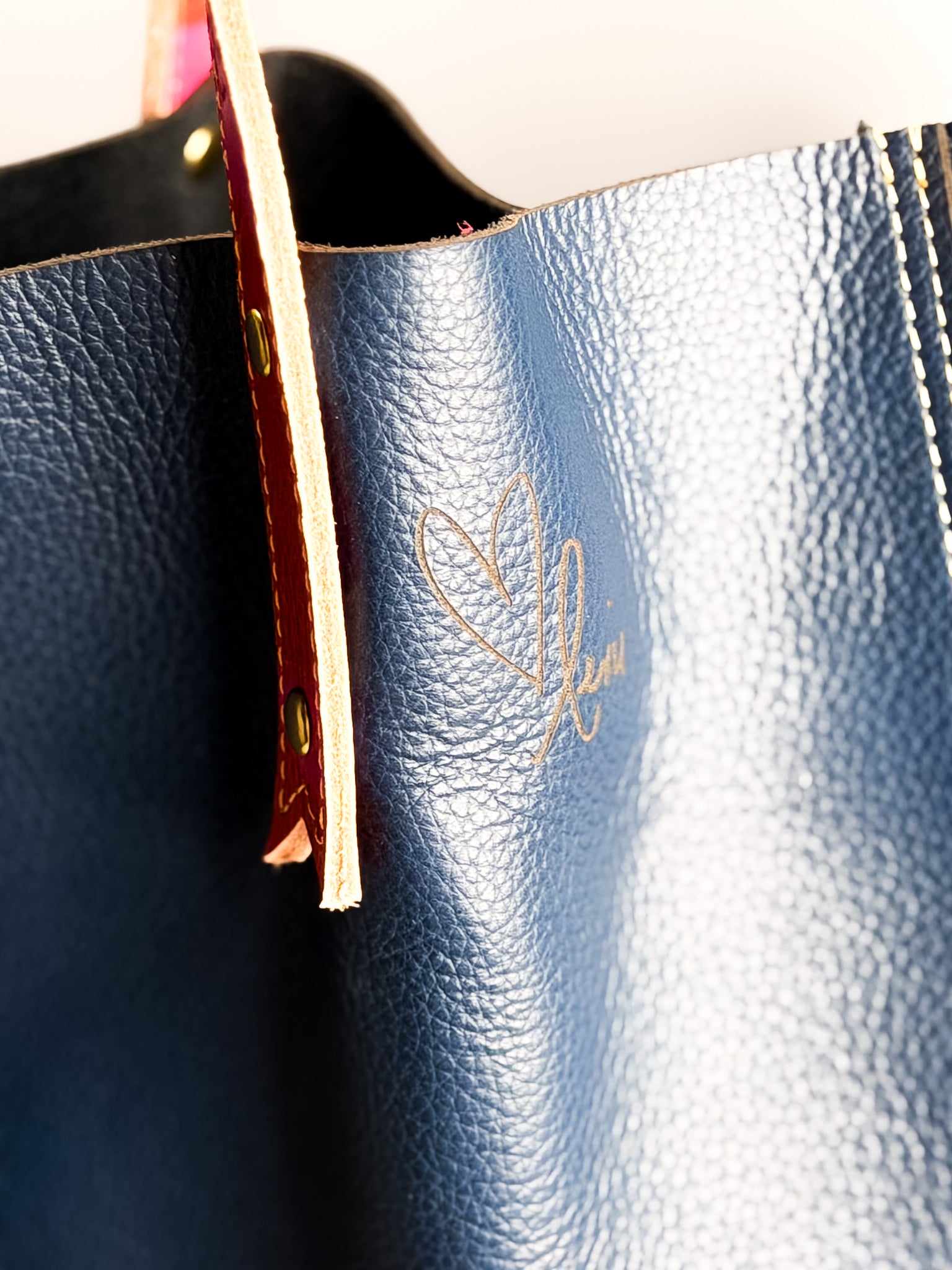 Color Theory Collection | Market Tote | Midnight Navy