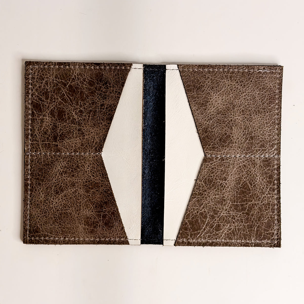 University of Nevada | Capsule Wallet | Navy