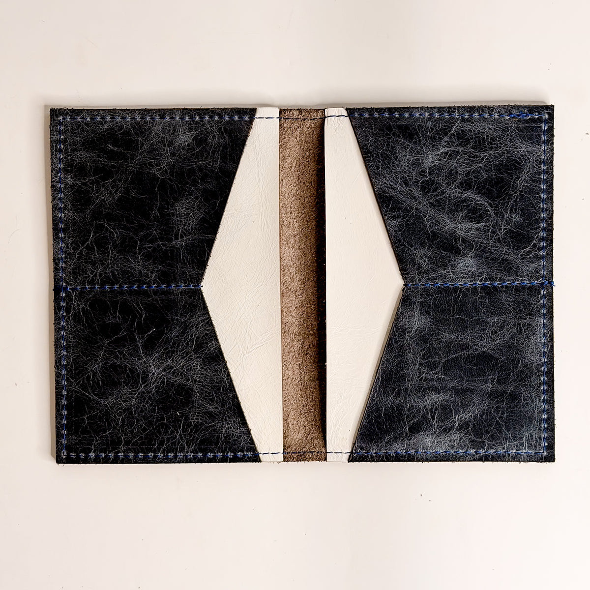 University of Nevada | Capsule Wallet | Gray