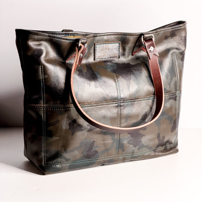 Open Range Collection | 9 to 5 Shoulder Tote | Camo
