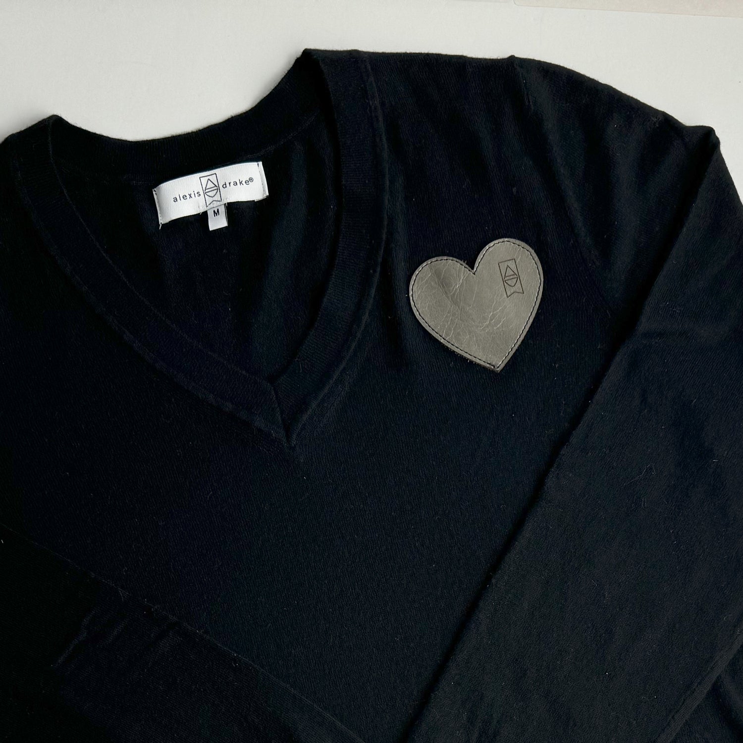 Cashmere + Cotton Collection | Cashmere Cotton V-Neck | Black