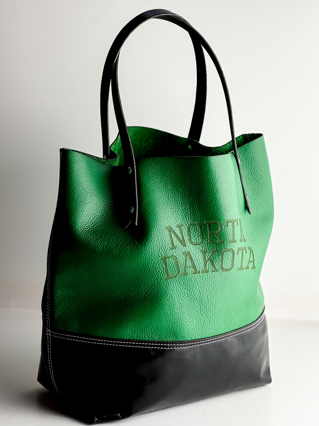 University of North Dakota | Market Tote | Kelly Green + Black
