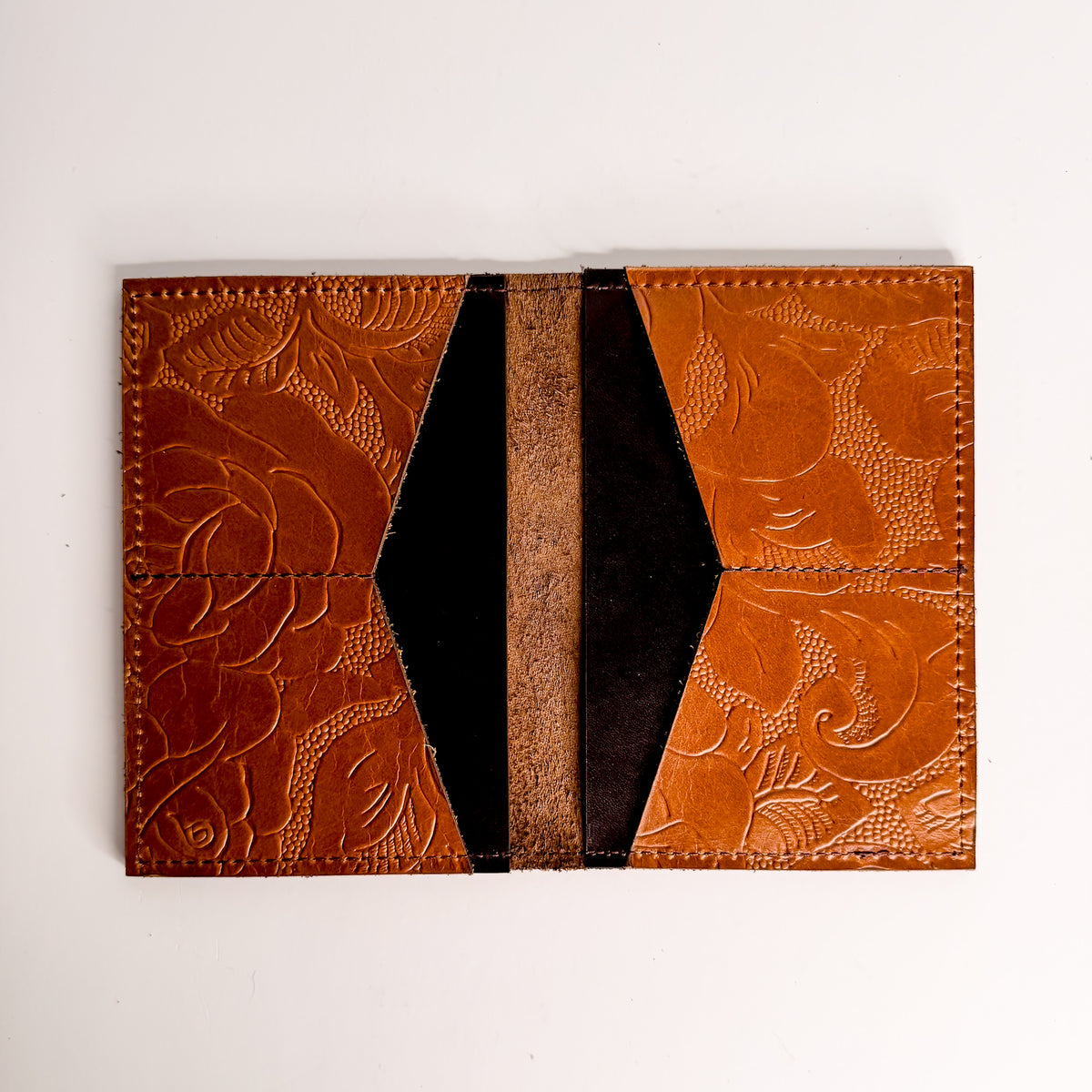 Steamboat Collection | Capsule Wallet | Gold Embossed