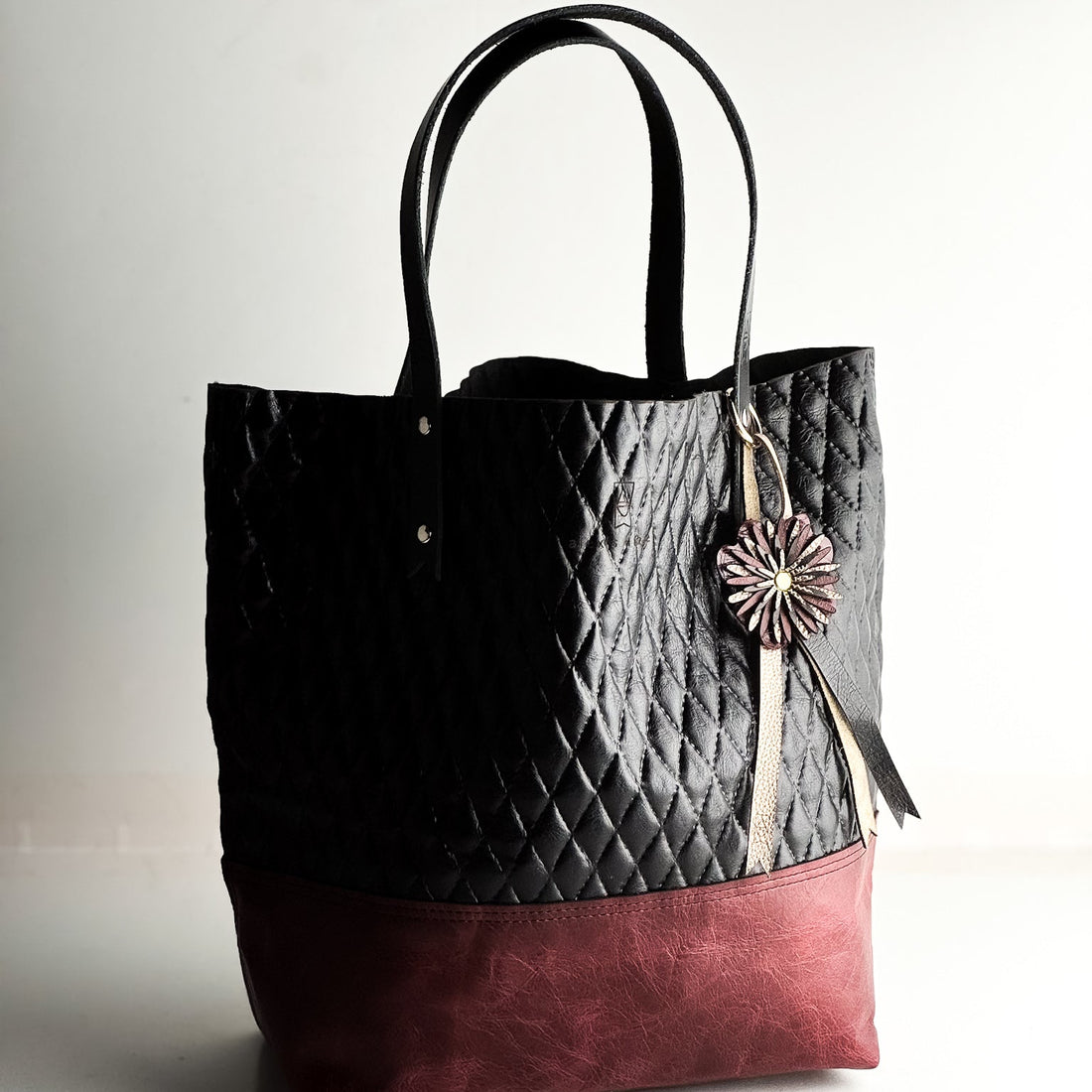Tote Tuesday Collection | Market Tote | Diamond Black + Wine