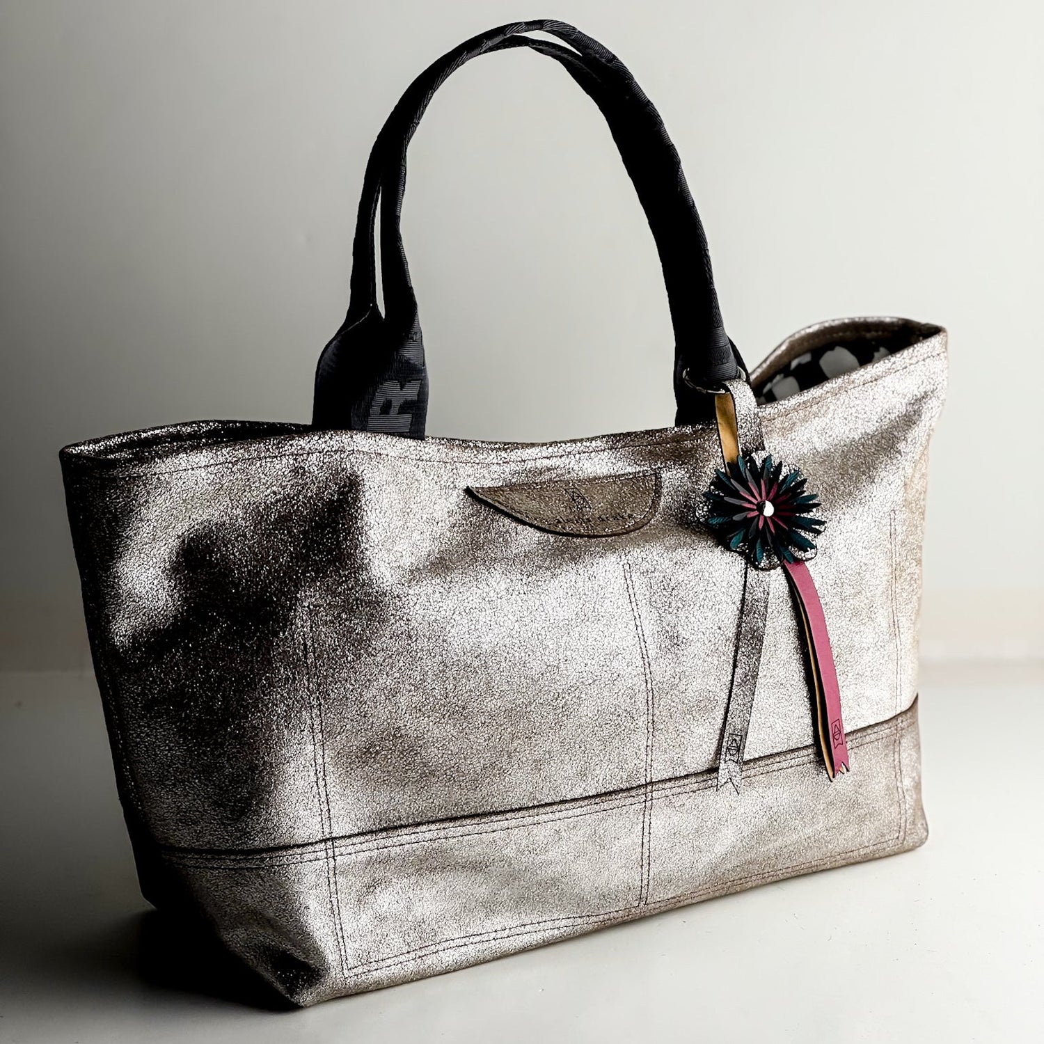 Tote Tuesday Collection | Getaway Tote | Sparkle