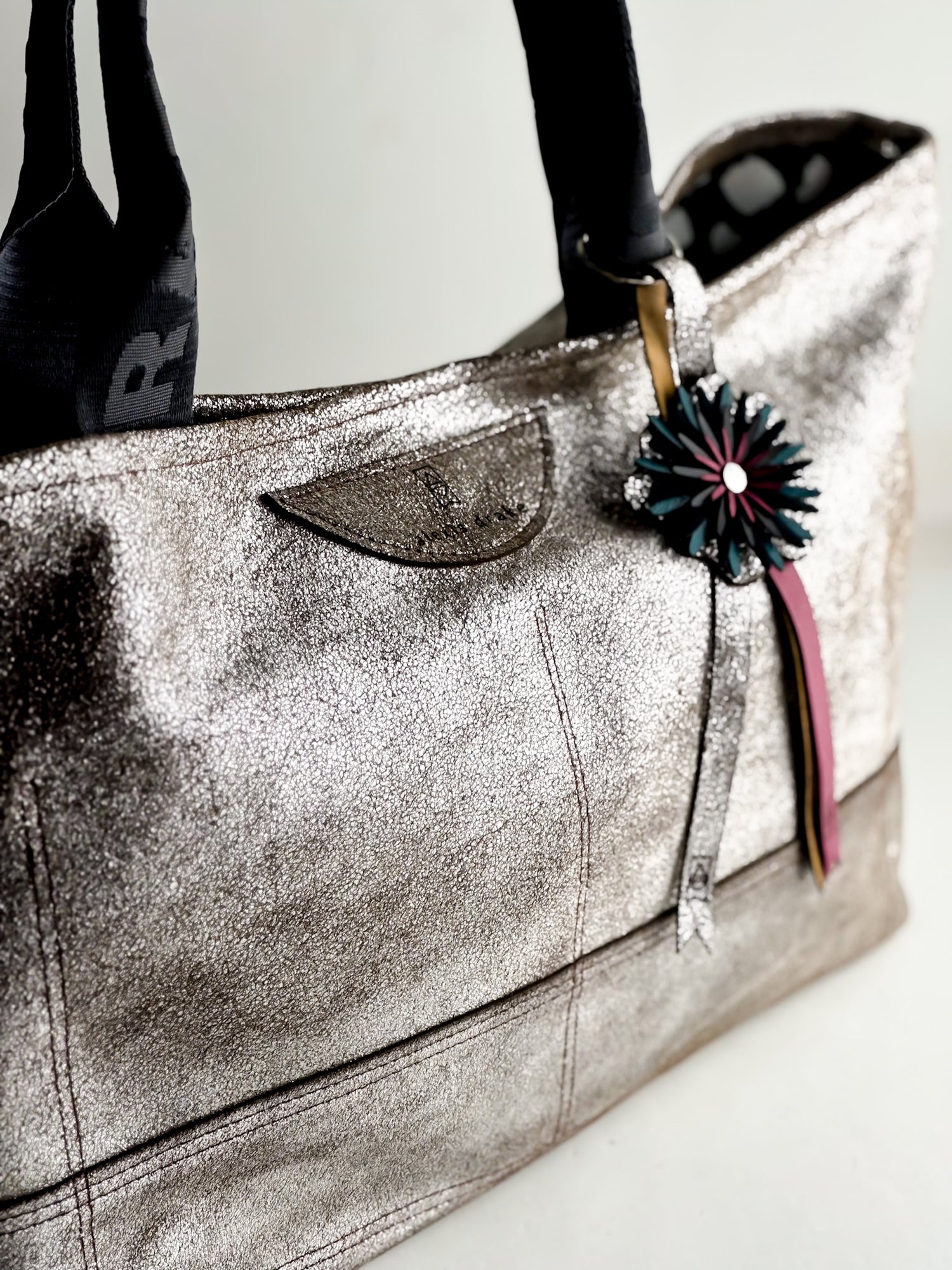 Tote Tuesday Collection | Getaway Tote | Sparkle