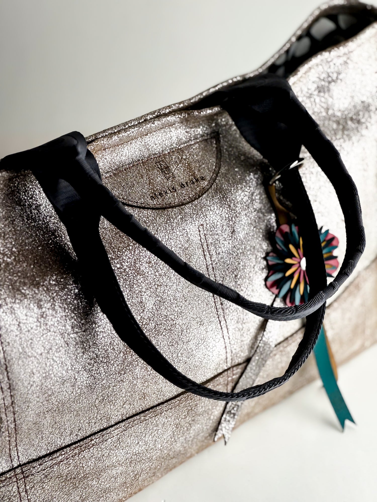 Tote Tuesday Collection | Getaway Tote | Sparkle