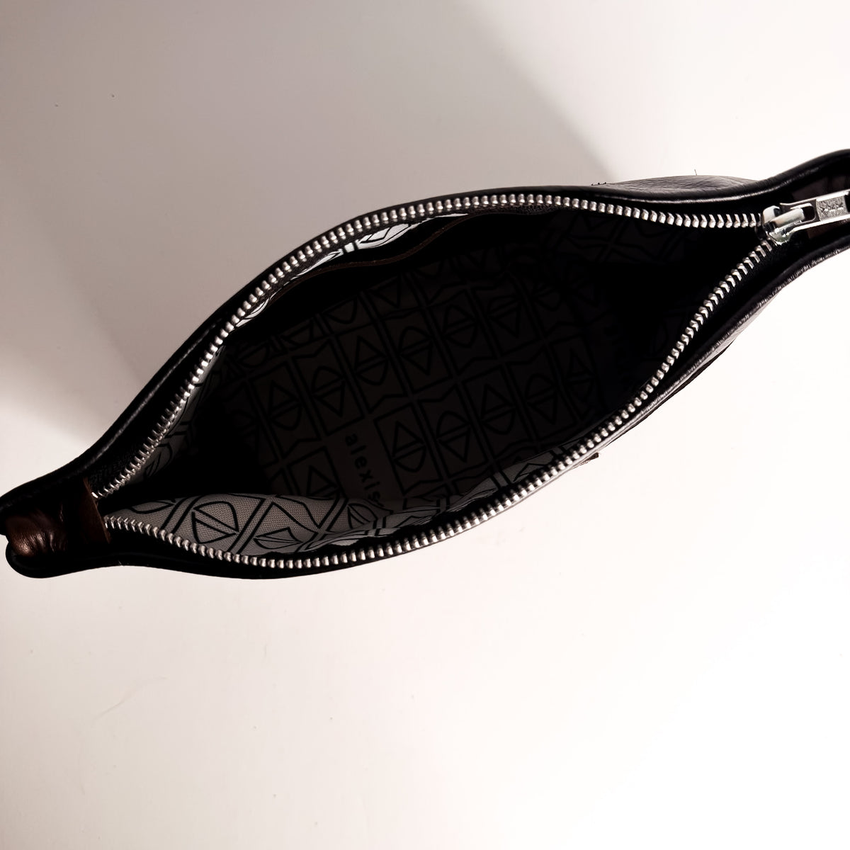 Everyday Collection | Carry More Clutch | Black