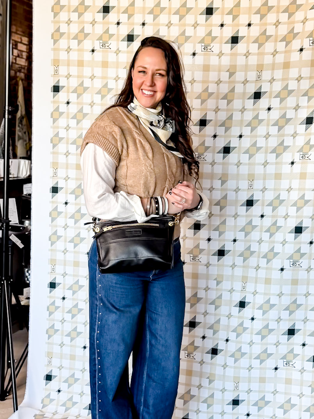 Blank Canvas Collection | Sophie Crossbody | Pebble Ink