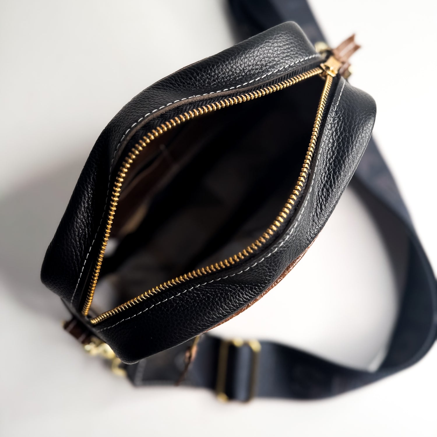 Blank Canvas Collection | Maeve Crossbody | Pebble Ink + Clay