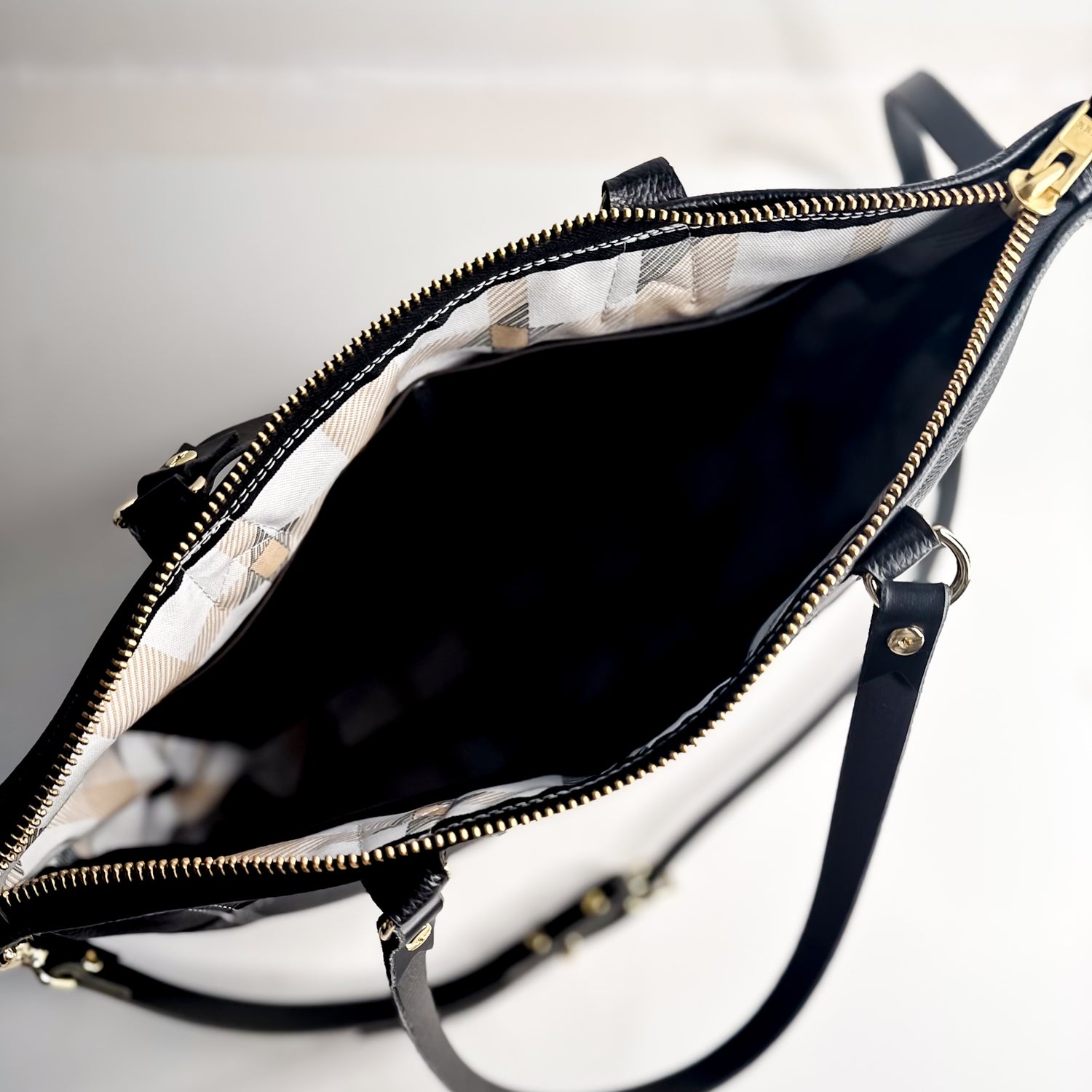 Blank Canvas Collection | Lexie Brief Shoulder Tote + Crossbody | Pebble Ink