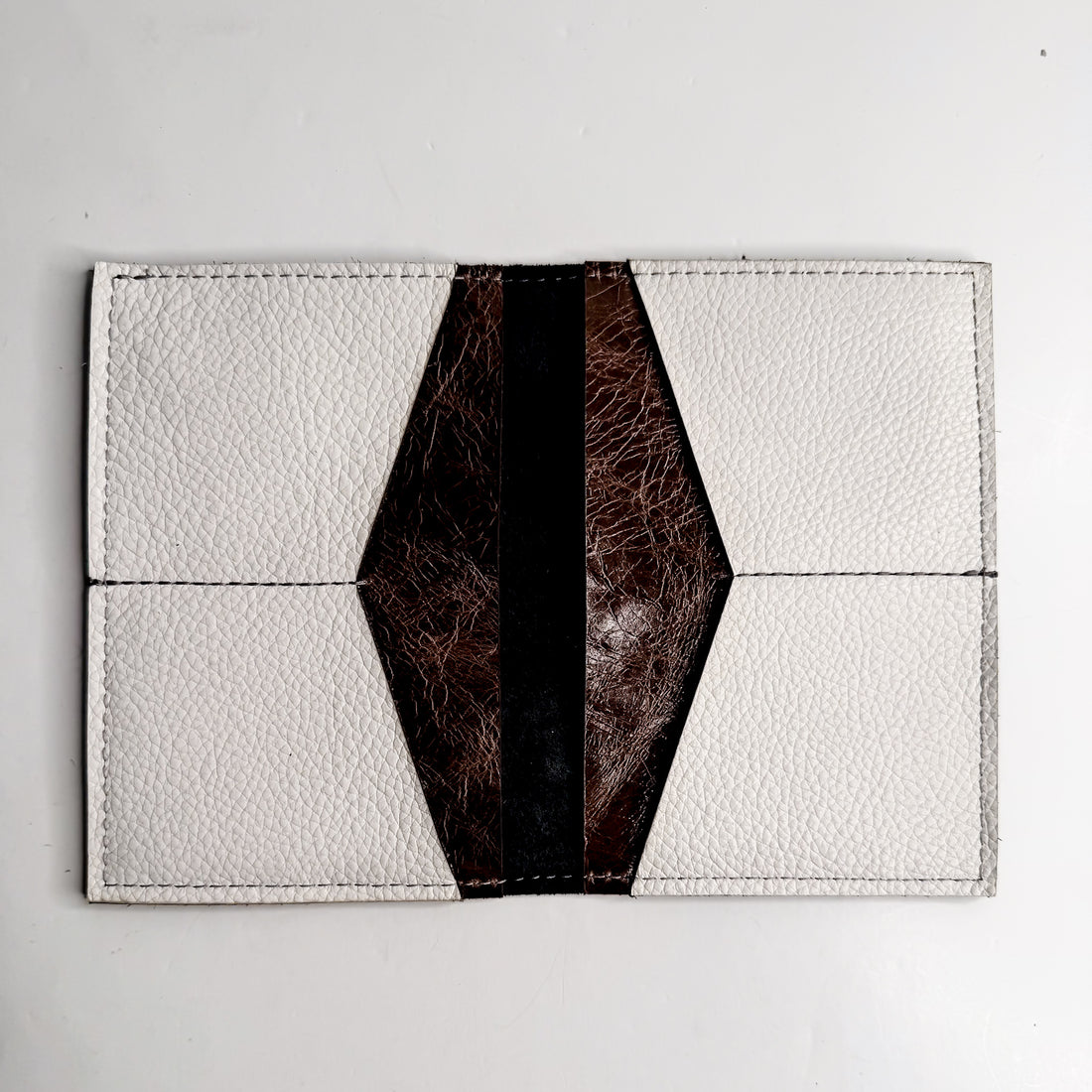 Blank Canvas Collection | Passport Capsule Wallet | Pebble Ink