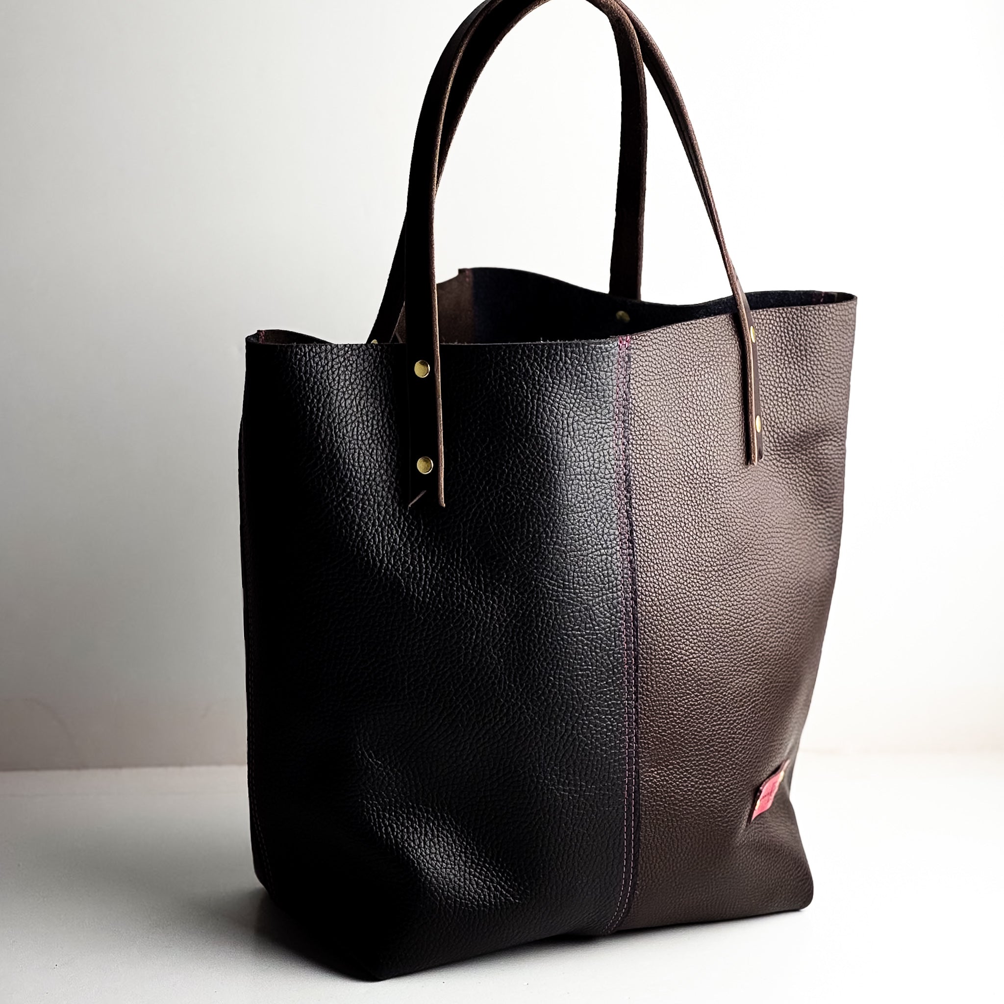 Love Tote Collection | Market Tote | Black Pebble + Brown Pebble