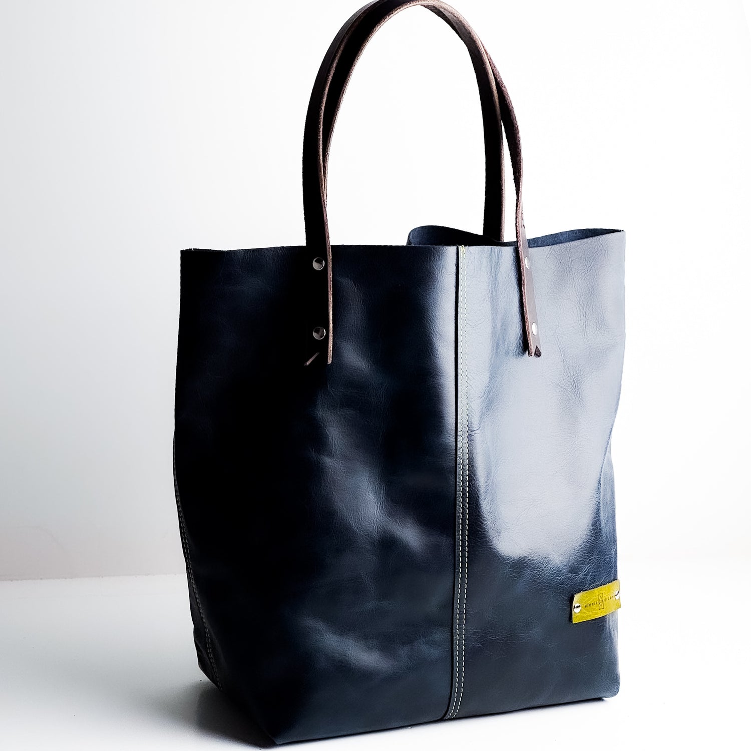 Love Tote Collection | Market Tote | Navy