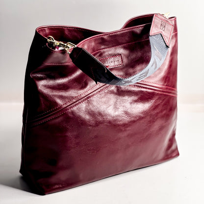 Heart + Hide Collection | Eleanor Shoulder Tote | Wine