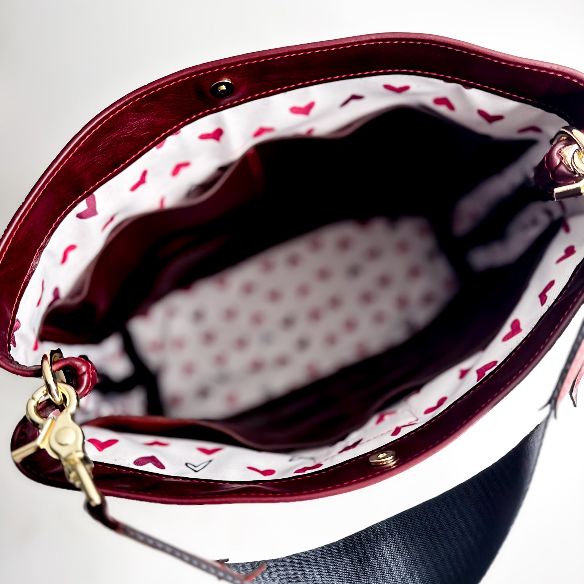 Heart + Hide Collection | Eleanor Shoulder Tote | Wine