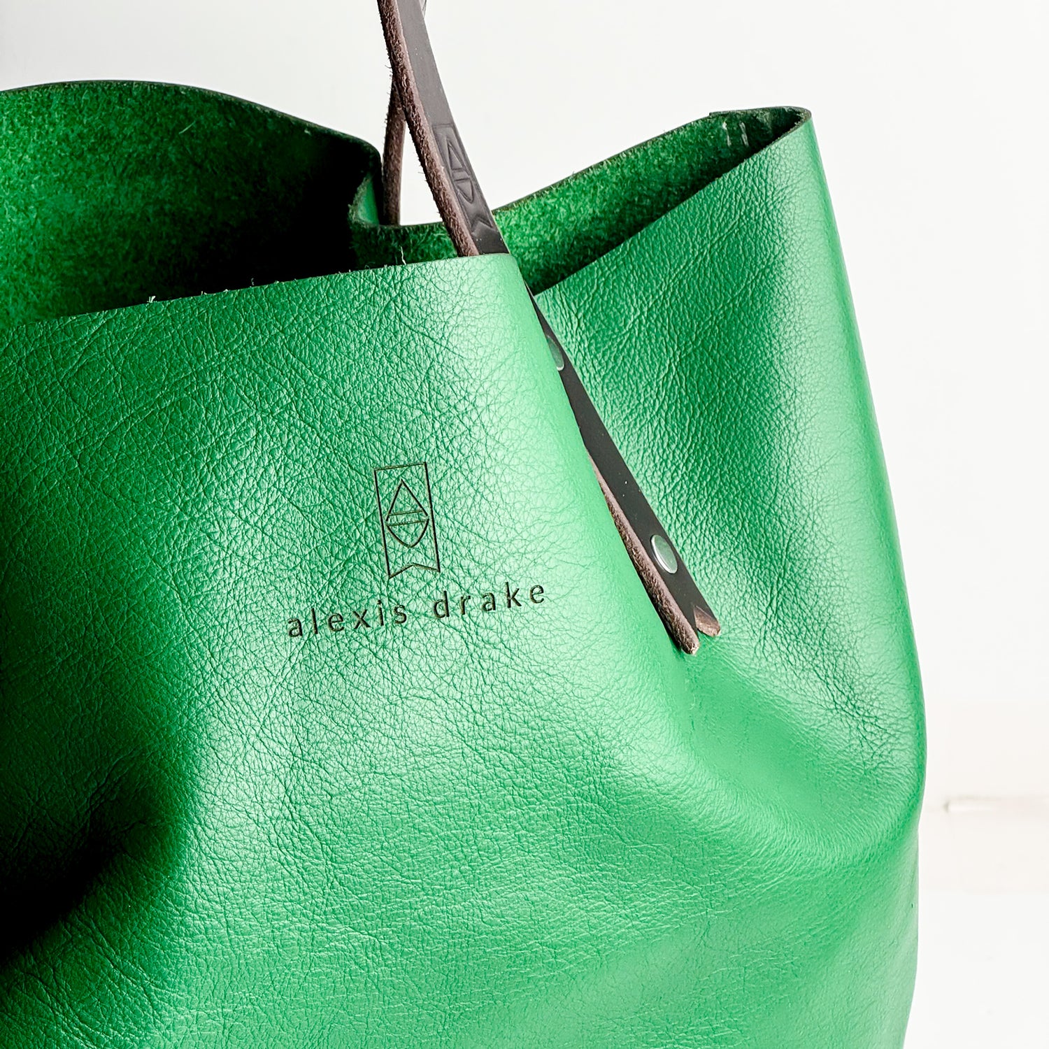 Polished Prep Collection | Market Tote | Boxwood Green