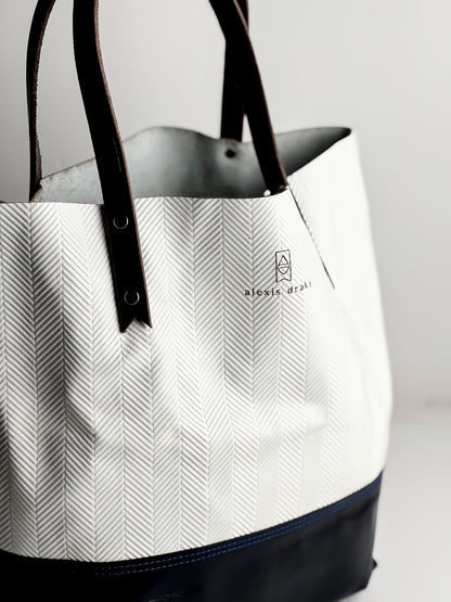 Polished Prep Collection | Market Tote | Herringbone Nantucket White + Coastal Navy