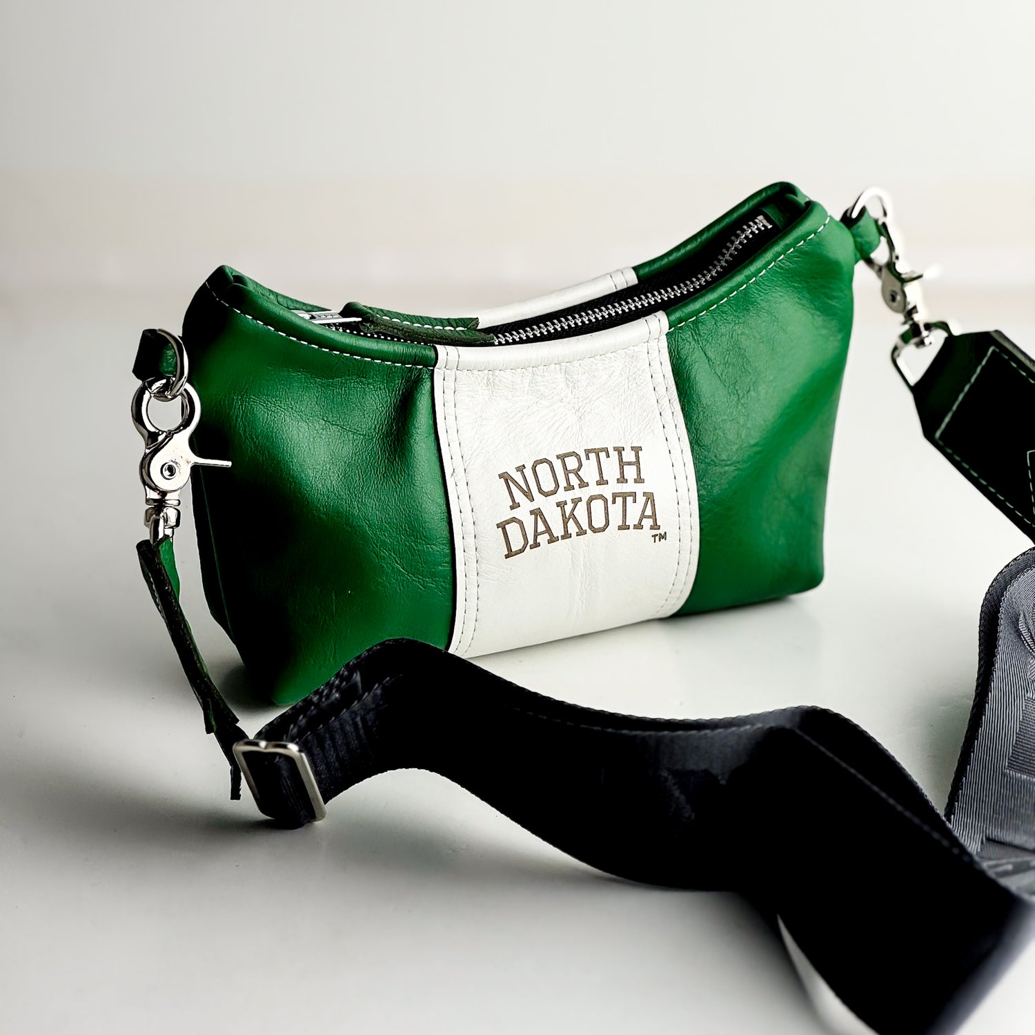 University of North Dakota | Penelope Crossbody | Kelly Green + White